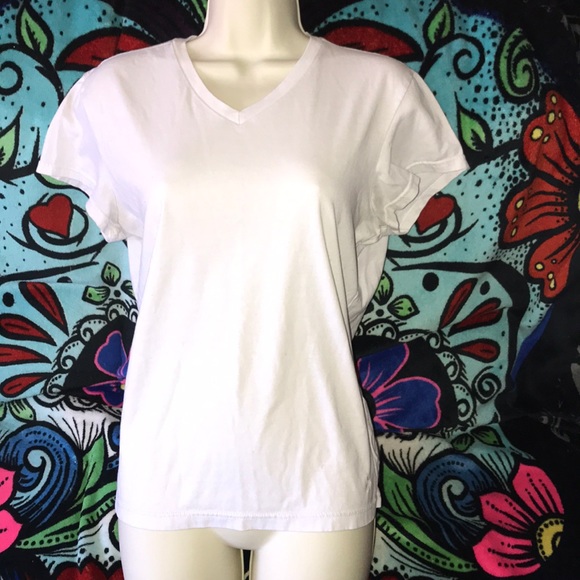 Danskin Tops - Danskin now XL white v neck tee damaged